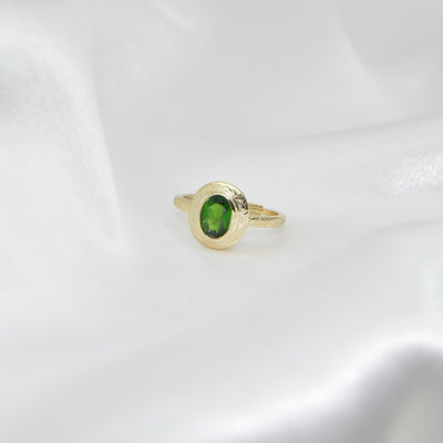 Diopside ring