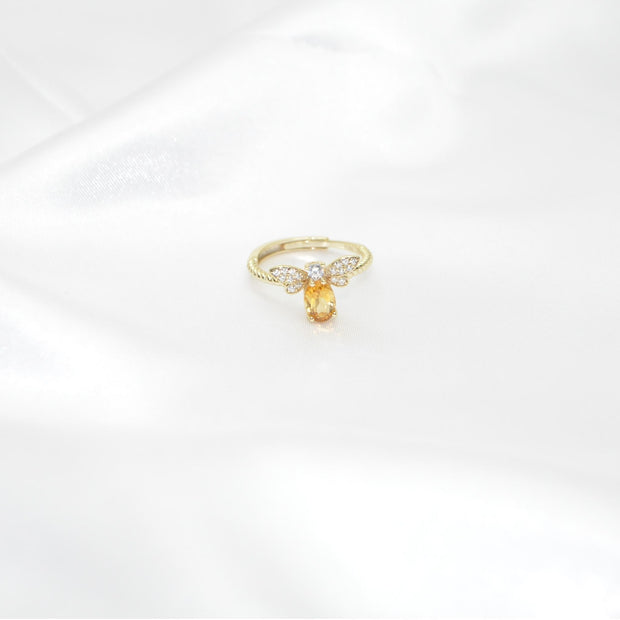 Little Wasp Citrine Ring