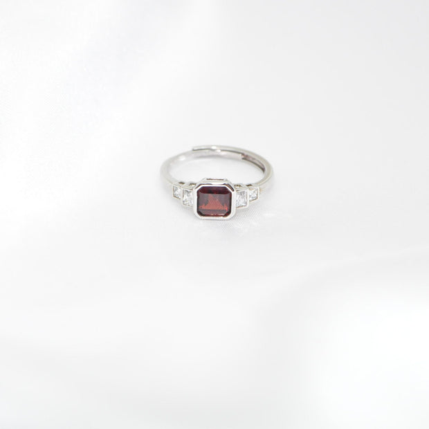 Garnet square ring