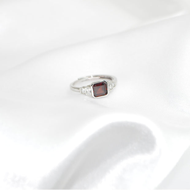 Garnet square ring